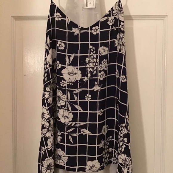 Express Tops - 🔴4 For $25🔴 Women's Express Blue & White Tank Top